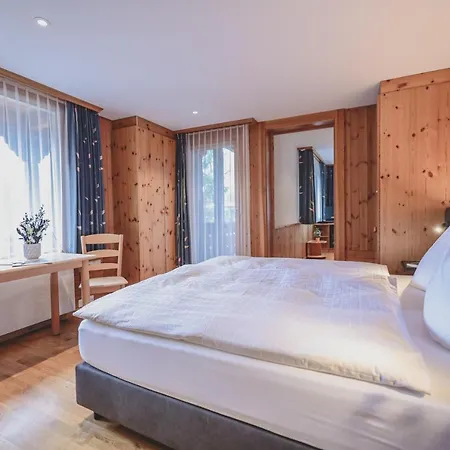 Sonnenhalde, Hotel 3*