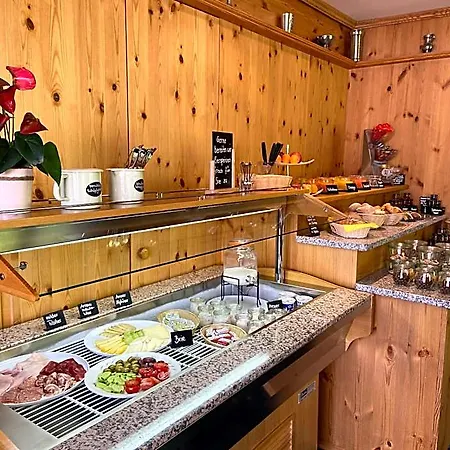 Hotel Sonnenhalde, Arosa