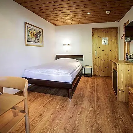 Sonnenhalde, Hotel