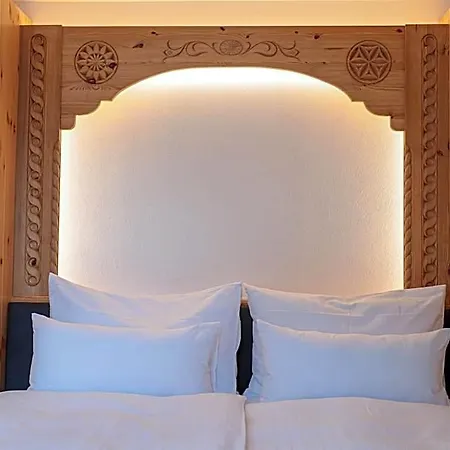 Sonnenhalde, Hotel 3*