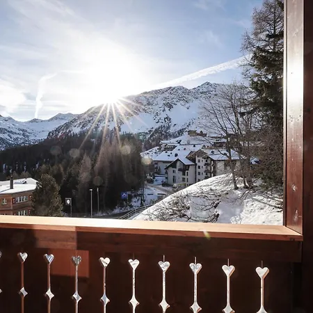 Sonnenhalde, فندق أروسا