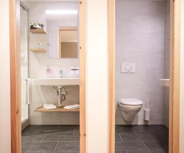 Sonnenhalde, Отель 3*