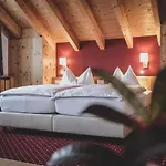 Sonnenhalde, Hotell 3*