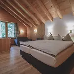 Sonnenhalde, Hotell Arosa