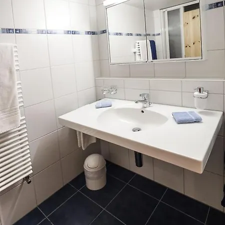 Sonnenhalde, Hotel 3*