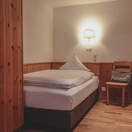 Hotel Sonnenhalde, 3*