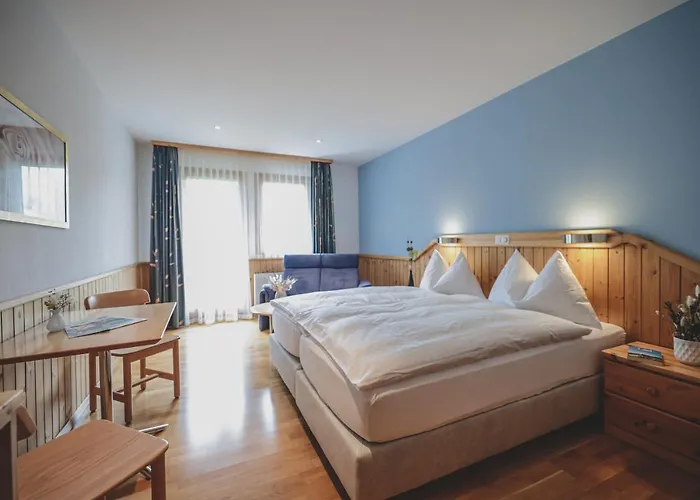 Sonnenhalde, Otel 3*